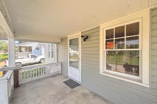 305 E 4th St, Falmouth, KY 41040 - Photo 3