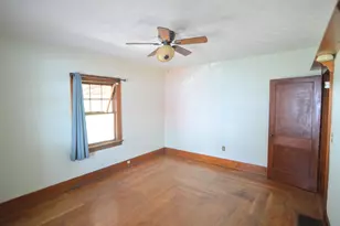 305 E 4th St, Falmouth, KY 41040 - Photo 27