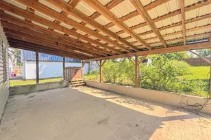 305 E 4th St, Falmouth, KY 41040 - Photo 5