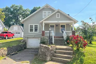305 E 4th St, Falmouth, KY 41040 - Photo 1