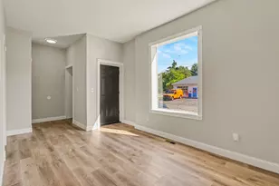 1 Pike St, Covington, KY 41016 - Photo 5