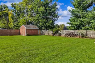 138 W Dilcrest Cir, Florence, KY 41042 - Photo 9