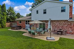 138 W Dilcrest Cir, Florence, KY 41042 - Photo 13