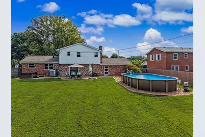 138 W Dilcrest Circle, Florence, KY 41042 - Photo 11