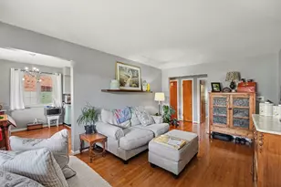 43 Holly Woods Dr, Fort Thomas, KY 41075 - Photo 5