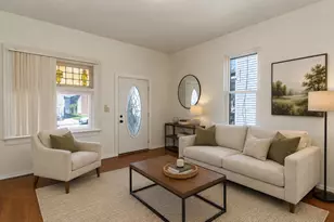 326 W 11th St, Newport, KY 41071 - Photo 1