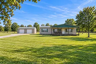4242 Pleasant Ridge Rd, Maysville, KY 41056 - Photo 1