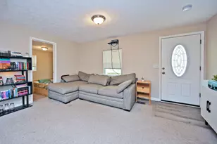 6127 Locust Rd, Latonia, KY 41015 - Photo 11