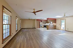 8822 Valley Cir Dr, Florence, KY 41042 - Photo 9
