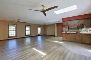 8822 Valley Cir Dr, Florence, KY 41042 - Photo 7