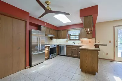 8822 Valley Circle Drive, Florence, KY 41042 - Photo 11