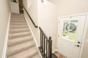 2558 Crosshill Dr, Crescent Springs, KY 41017 - Photo 7