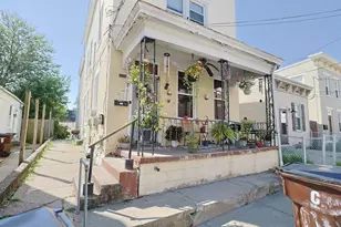 627 W 11th St, Covington, KY 41011 - Photo 3