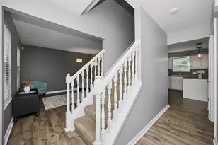 1227 Farmcrest Dr, Union, KY 41091 - Photo 5