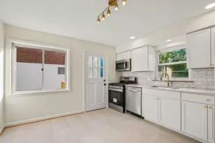 14 E Ridge Pl, Newport, KY 41071 - Photo 7