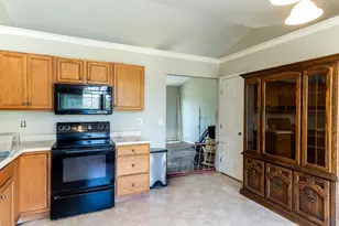 82 High St, Walton, KY 41094 - Photo 9