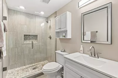 8 Crystal Lake Drive, Covington, KY 41017 - Photo 15