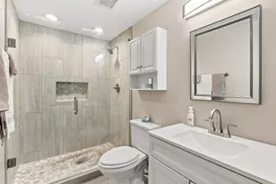 8 Crystal Lake Dr, Covington, KY 41017 - Photo 15