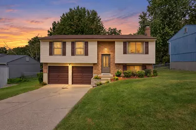 8 Crystal Lake Drive, Covington, KY 41017 - Photo 1