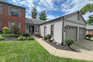 1561 Greens Edge Dr, Florence, KY 41042 - Photo 1