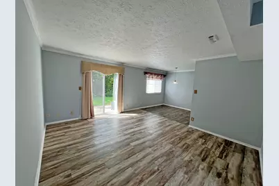 1561 Greens Edge Drive, Florence, KY 41042 - Photo 3