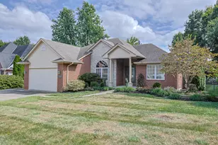 28 N Dilcrest Cir, Florence, KY 41042 - Photo 1