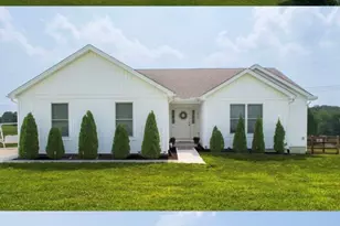 915 Eads Rd, Crittenden, KY 41030 - Photo 1