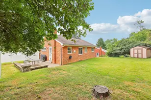 209 Clover Ridge Ave, Fort Thomas, KY 41075 - Photo 5
