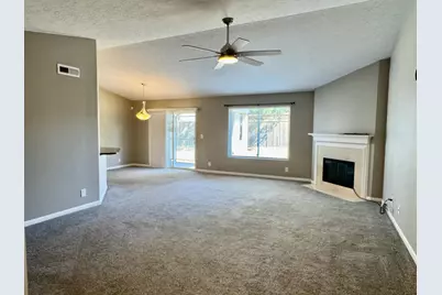 302 Mendocino Court #303, Cold Spring, KY 41076 - Photo 5