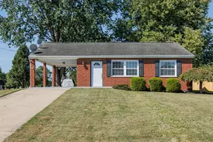 1981 Hart Dr, Hebron, KY 41048 - Photo 1