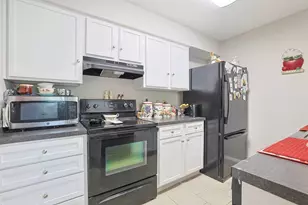 6325 Brookside Dr, Florence, KY 41042 - Photo 7