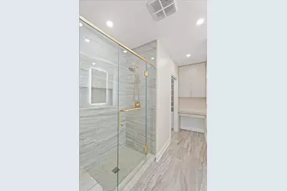 600 Ovation Way #312, Newport, KY 41071 - Photo 25