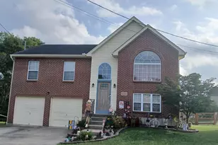 1575 Clovernook Dr, Elsmere, KY 41018 - Photo 1