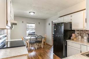 209 Montjoy St, Falmouth, KY 41040 - Photo 9