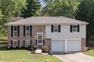 2610 Brookview Dr, Villa Hills, KY 41017 - Photo 1