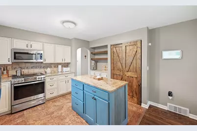 920 Sunglow, Villa Hills, KY 41017 - Photo 3