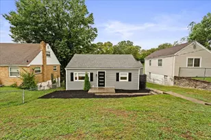 22 Caroline St, Newport, KY 41071 - Photo 1