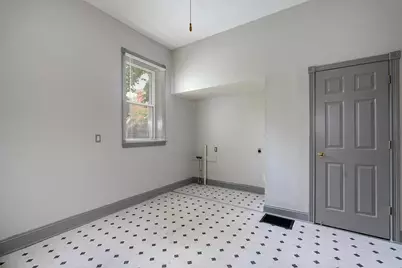 209 Byrd Street, Covington, KY 41011 - Photo 9