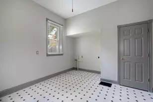 209 Byrd St, Covington, KY 41011 - Photo 9