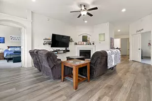 2063 Stonewall Tr, Florence, KY 41042 - Photo 7