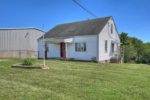 861 Gilbert Ridge Rd, Alexandria, KY 41001 - Photo 1