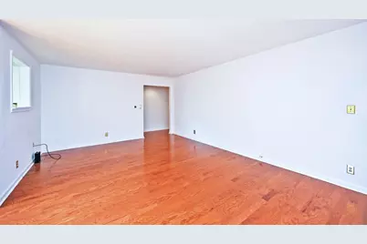 323 E 2nd Street #101, Covington, KY 41011 - Photo 9