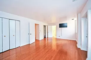 323 E 2nd St, Covington, KY 41011 - Photo 17