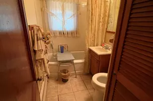 82 Sanders Dr, Florence, KY 41042 - Photo 9