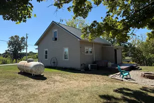 5597 Lenoxburg Rd, Falmouth, KY 41040 - Photo 15