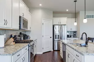2220 Amici Dr, Covington, KY 41017 - Photo 17