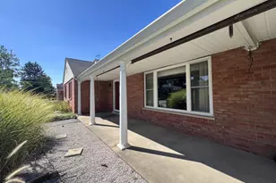 15 Gregory Ln, Fort Thomas, KY 41075 - Photo 7