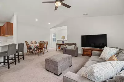 642 Foxhill Drive, Crescent Springs, KY 41017 - Photo 5