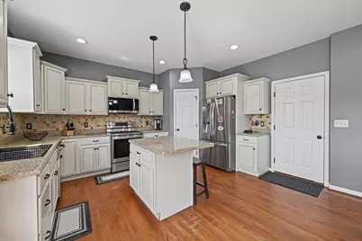 1963 Montpelier Drive, Hebron, KY 41048 - Photo 9