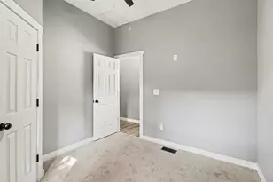 418 W 22nd St, Covington, KY 41014 - Photo 23